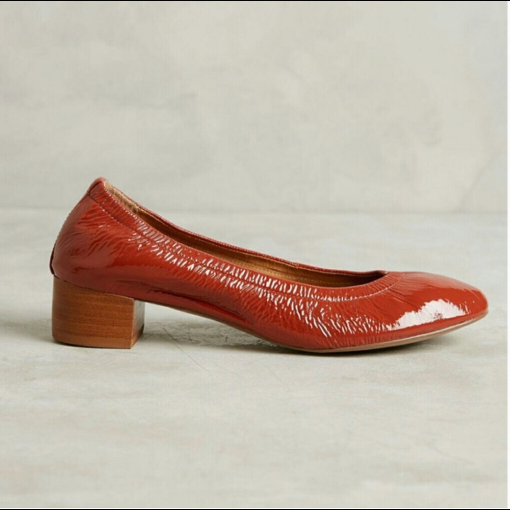 Jasper & Jeera Gilen Patent Rust Wooden Heels Sz 6
